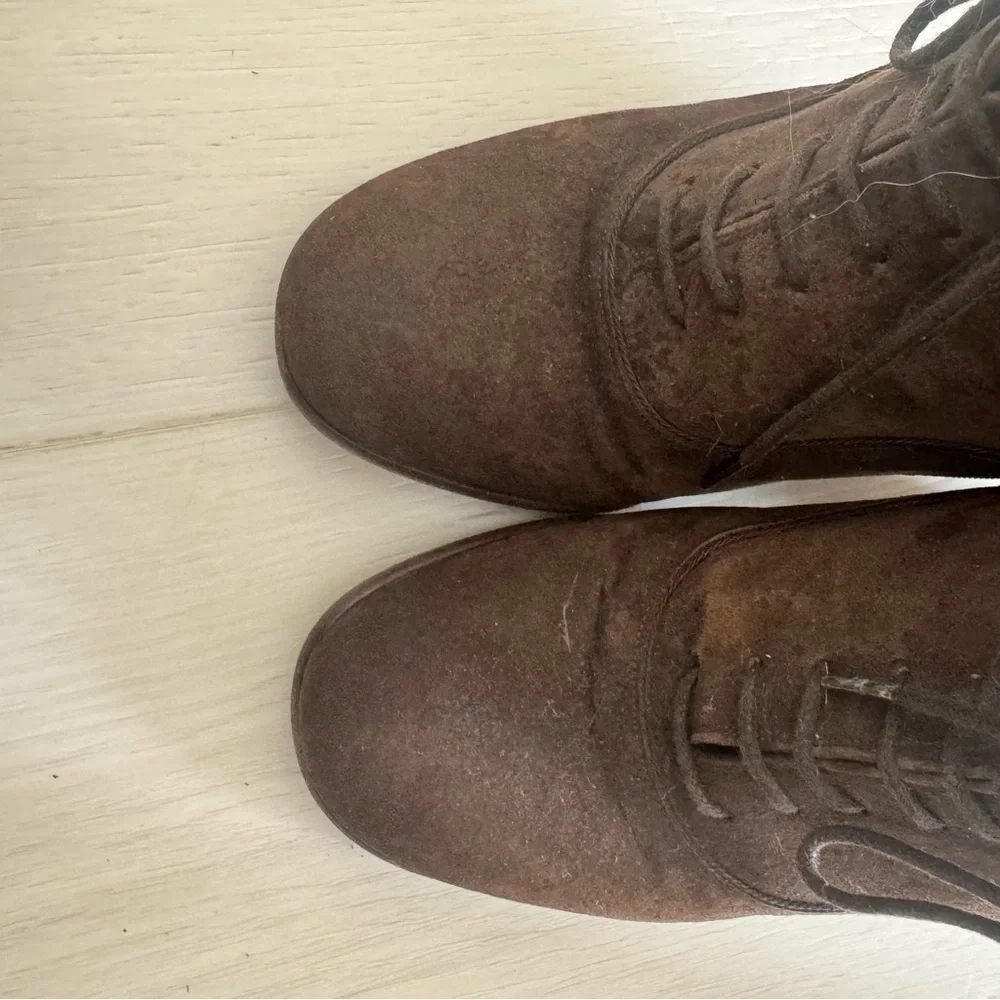 Vintage Varda Lace up Suede Booties Italian made